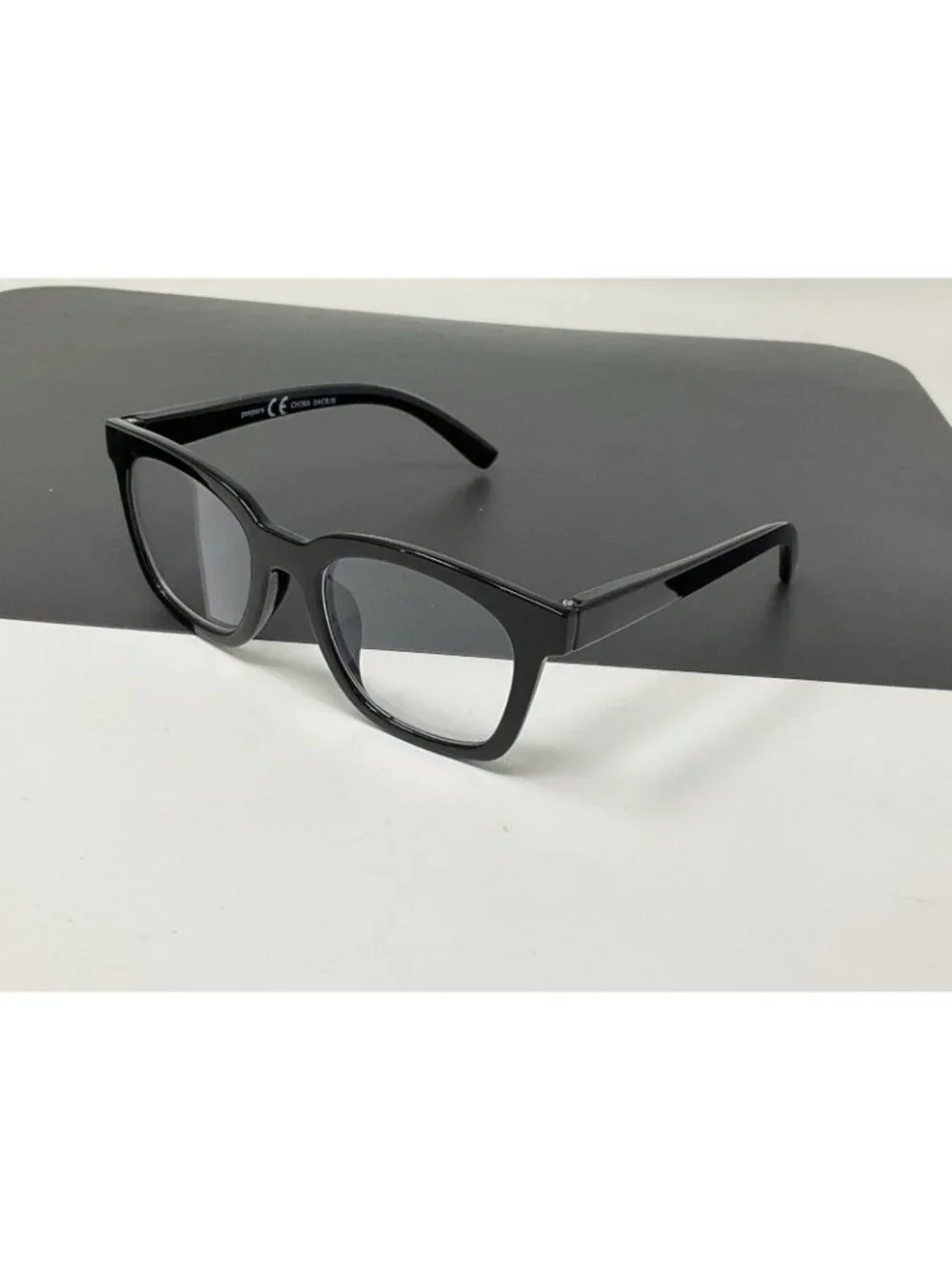Peepers To the Max Focus Black Reading Glasses Blue Light Block + 0.00